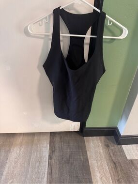 Fabletics Anywhere Built-In Bra Tank Black Performance